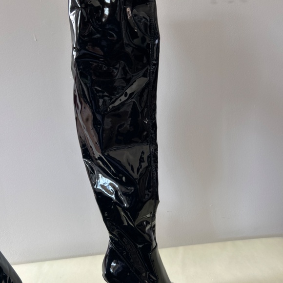 Steve Madden Boots - Picture 2 of 2